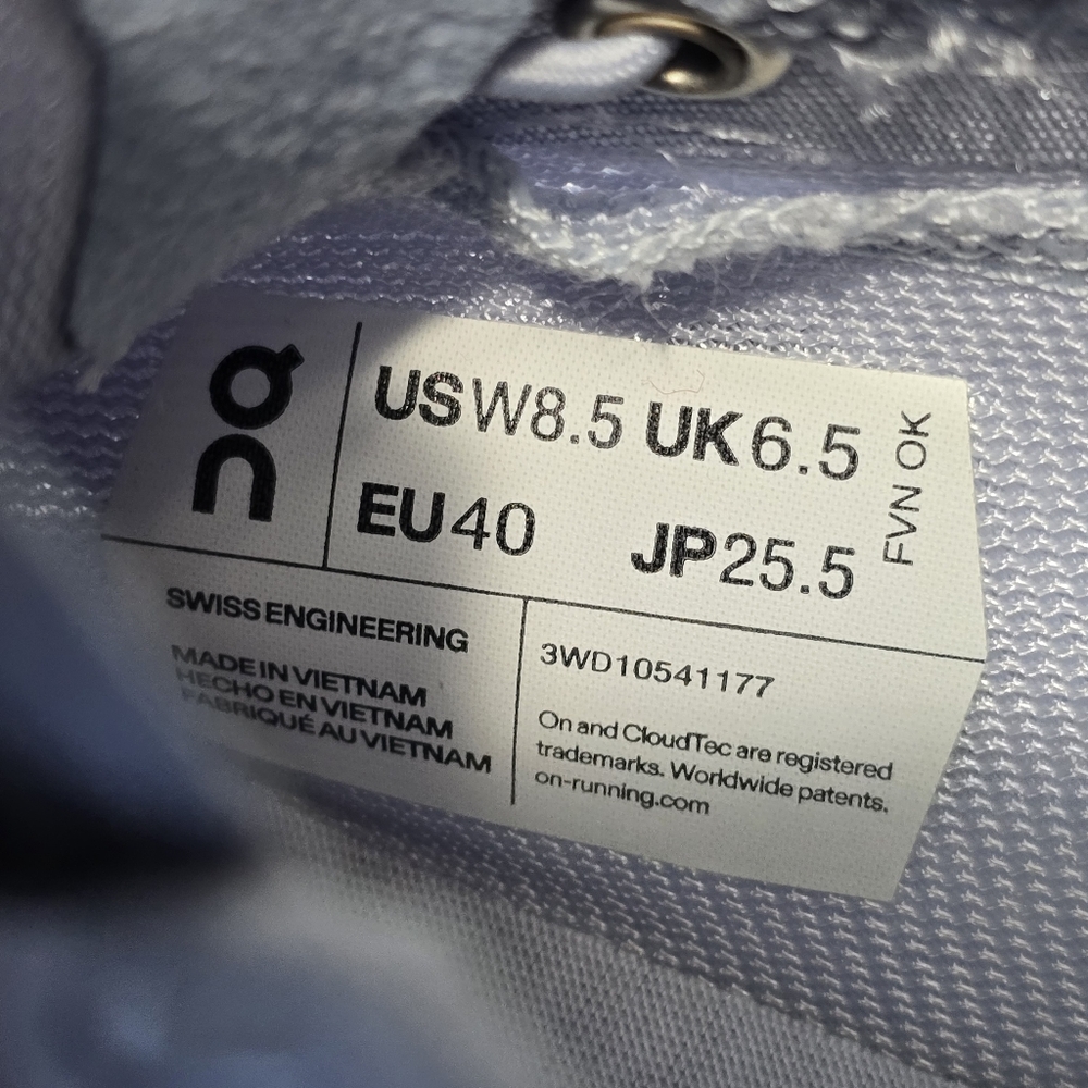 On Running Cloud 5 Coast Women's Shoes in Heather Chambray Size 8.5 - Picture 8 of 10
